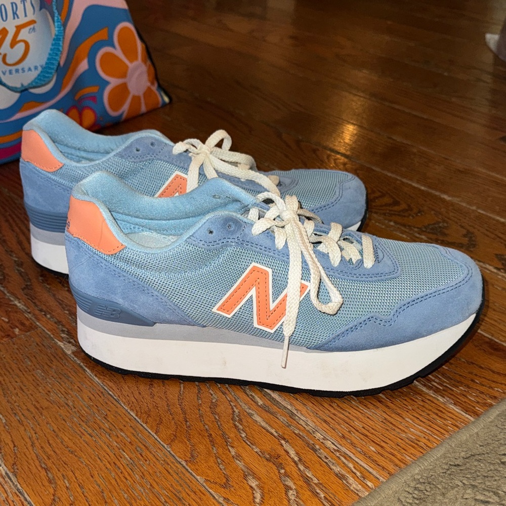 New Balance Women's Sneakers in Blue and Peach